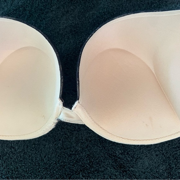 Victoria's Secret Black Lace Push-Up Bra - Picture 3 of 6